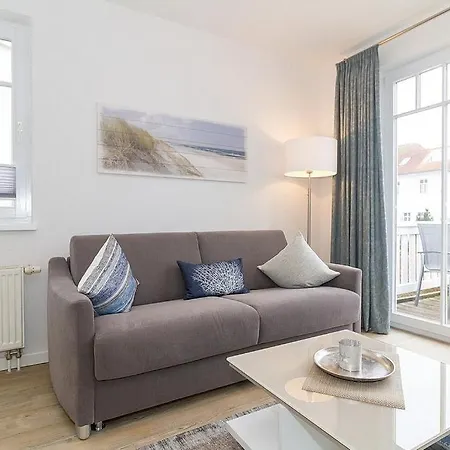 Apartment Strandstrasse 32 Strandstrasse 32-50 Kuehlungsborn