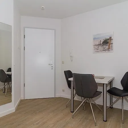 Apartment Strandstrasse 32 Strandstrasse 32-50 Kuehlungsborn