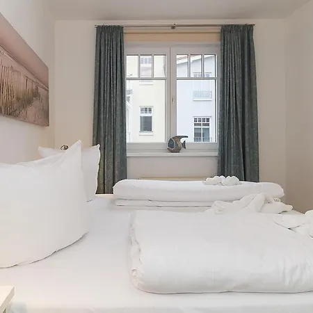 Strandstrasse 32 Strandstrasse 32-50 * Ostseebad Kühlungsborn